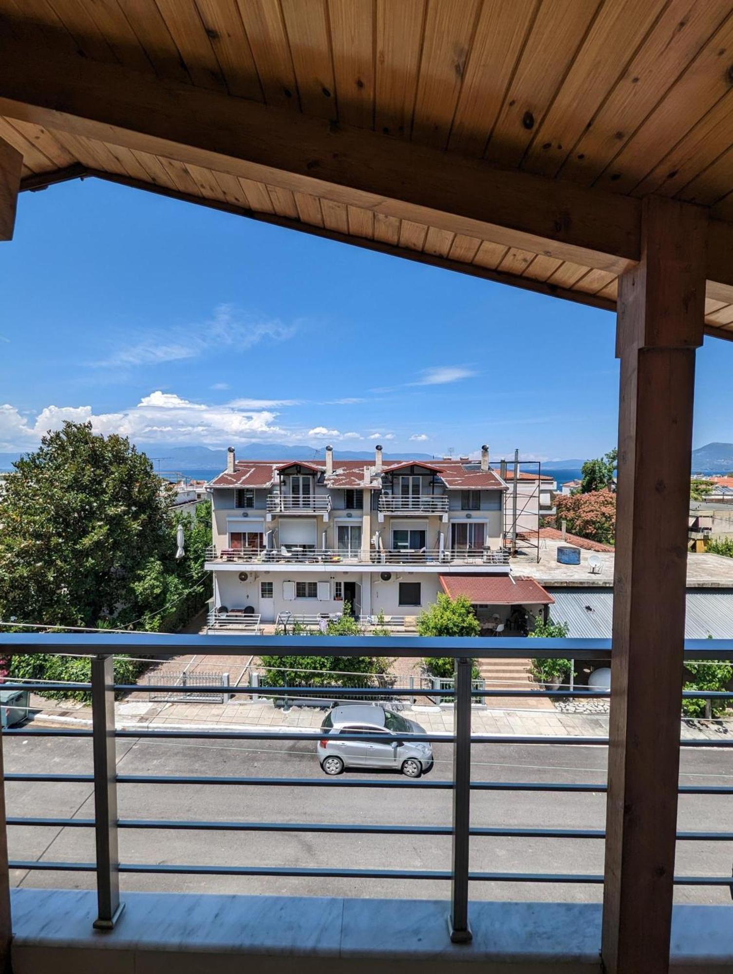 Samaras Apartments In Kamena Vourla Esterno foto