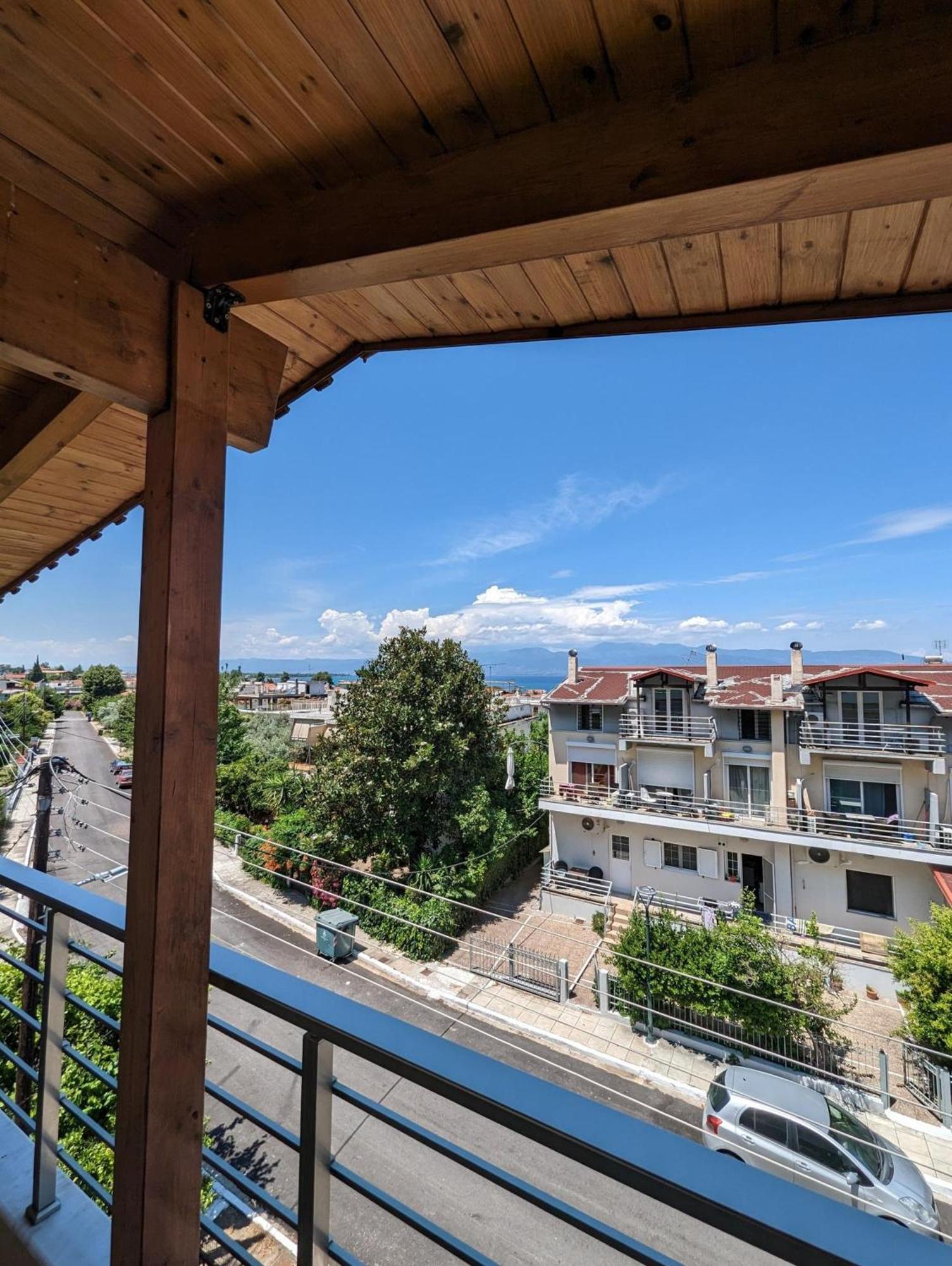 Samaras Apartments In Kamena Vourla Esterno foto