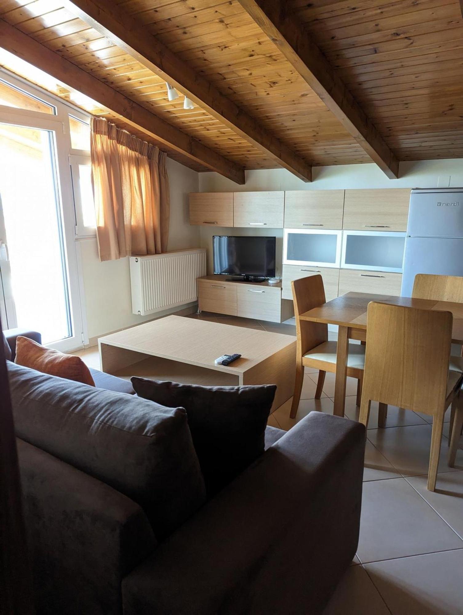 Samaras Apartments In Kamena Vourla Esterno foto