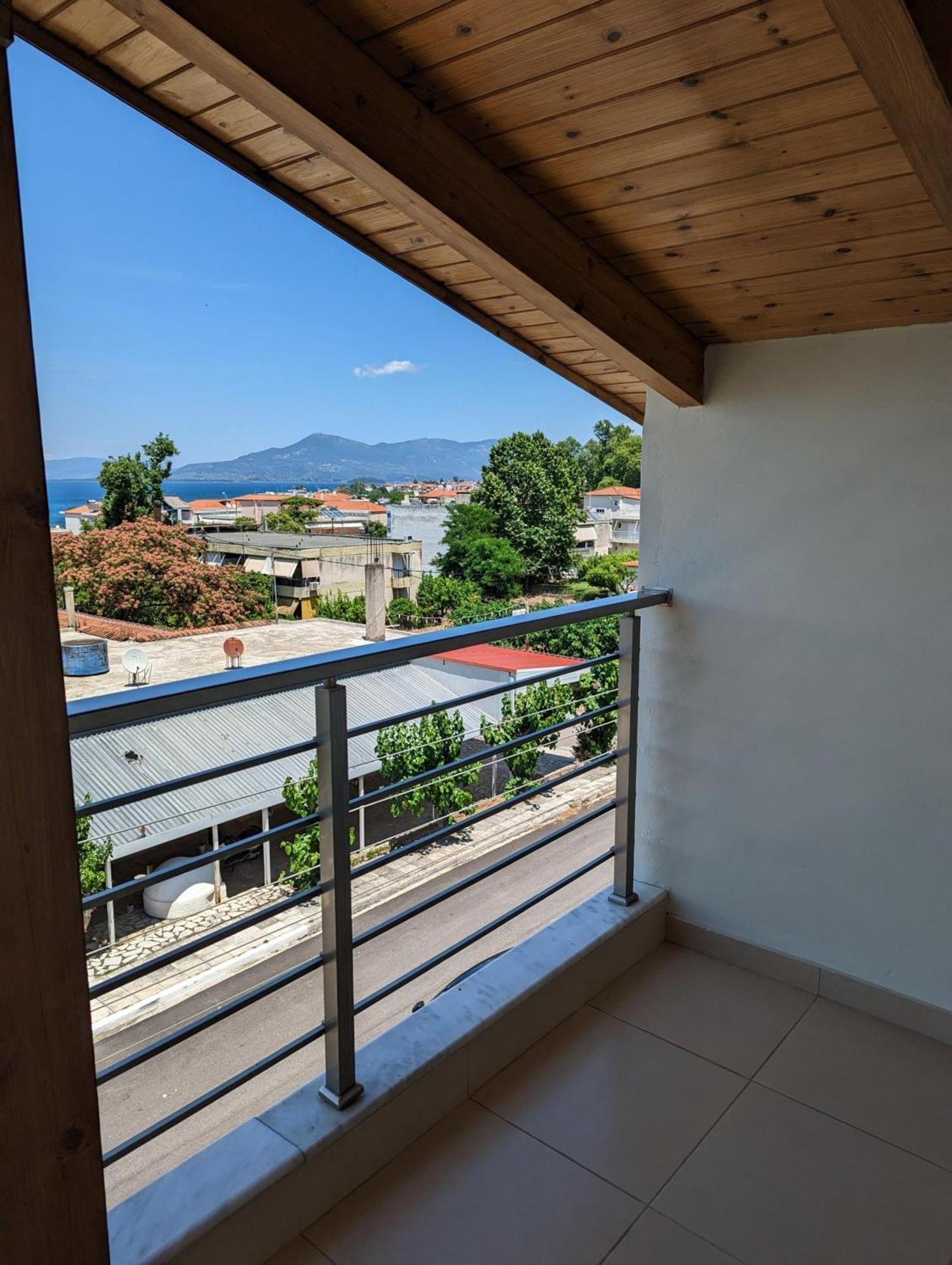 Samaras Apartments In Kamena Vourla Esterno foto